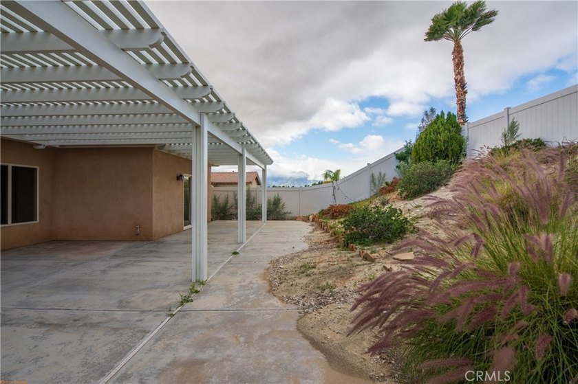 Welcome to this beautifully upgraded 3-bedroom, 2-bath residence - photo 28
