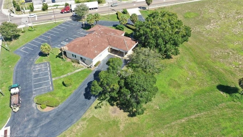 Hard Corner 1.4+-Acres with 3886+-SF Bank Bld @ N. Scenic Hwy/17 - photo 5