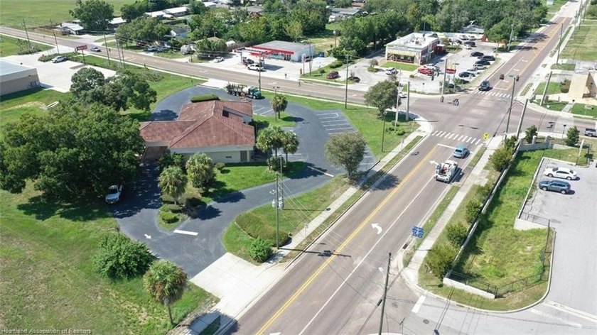 Hard Corner 1.4+-Acres with 3886+-SF Bank Bld @ N. Scenic Hwy/17 - photo 6