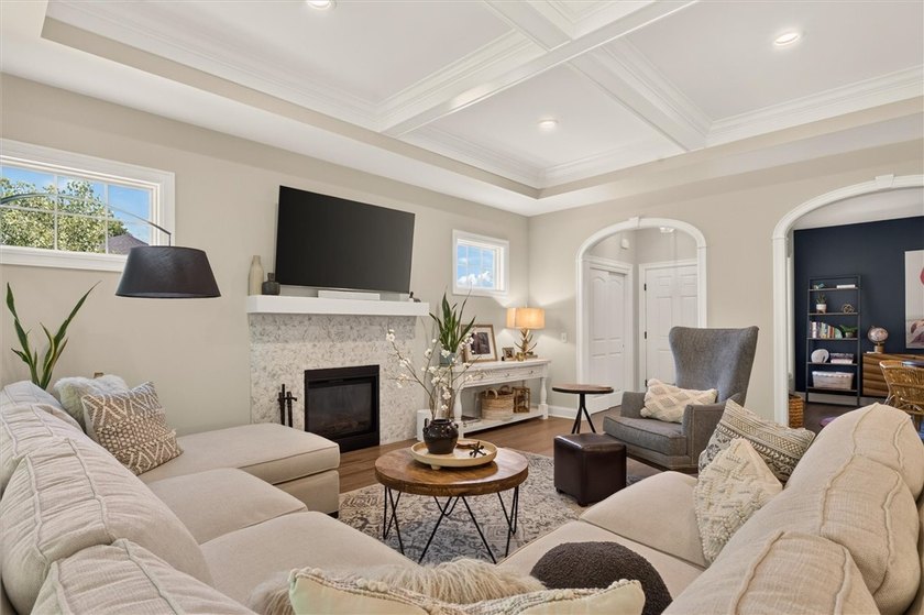 Welcome to this stunning Pride Mark built end-unit at Arbor - photo 10