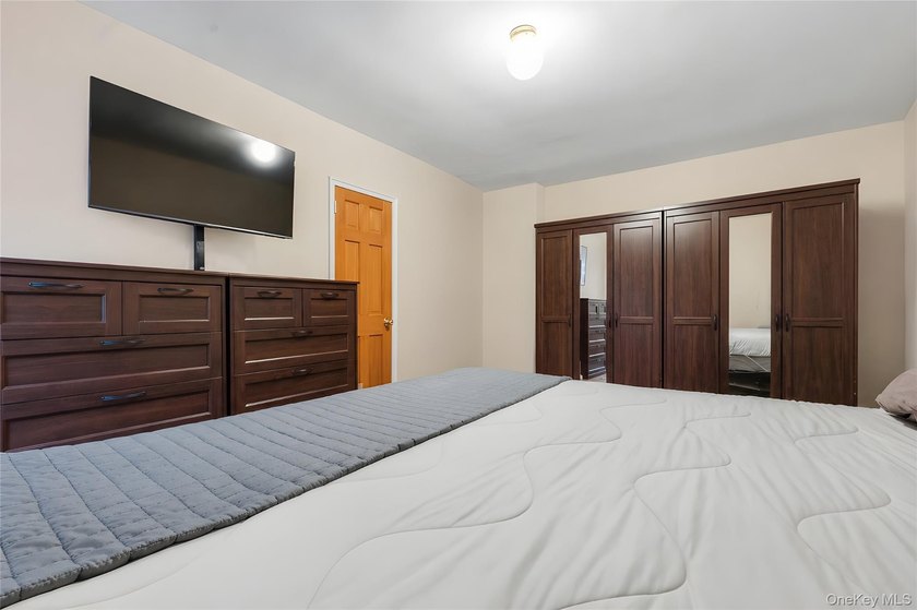 Apartment 2B at The Hamilton puts you in one of Forest Hills' - photo 7