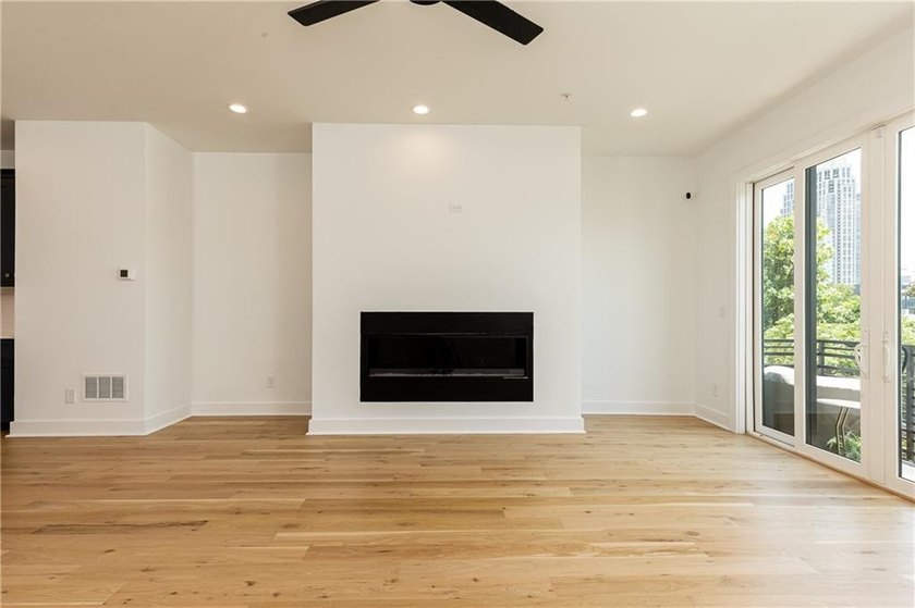 Luxury living reaches new heights at Plateau West. This - photo 5