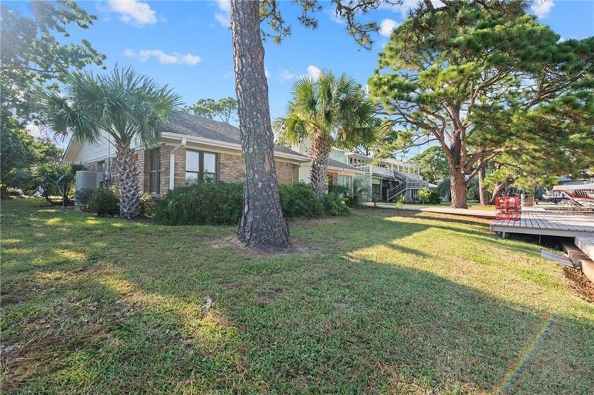 Discover the coastal lifestyle you've been dreaming of with this - photo 5