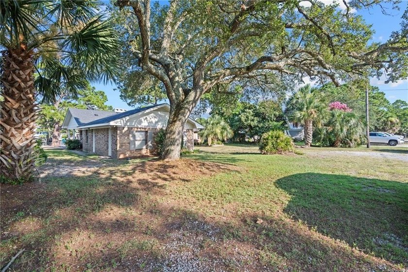 Discover the coastal lifestyle you've been dreaming of with this - photo 10