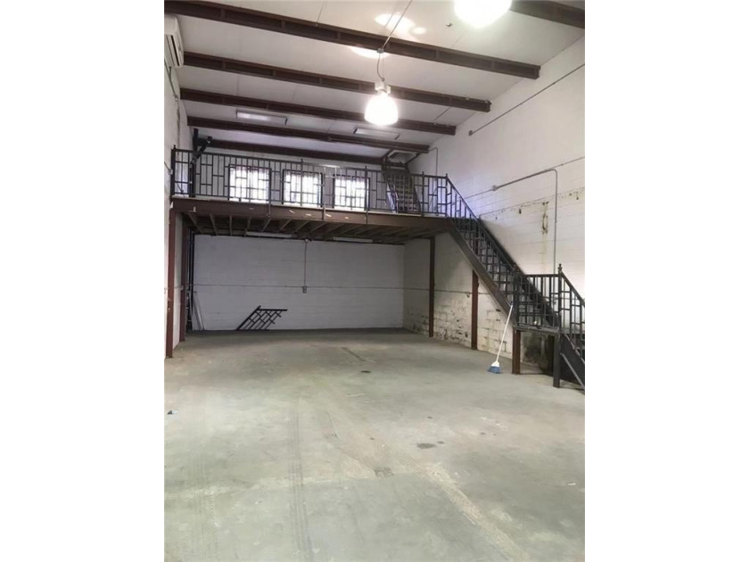 Solid Brick warehouse in prime Sunset Park, M1-2 Zoning. Lot - photo 3