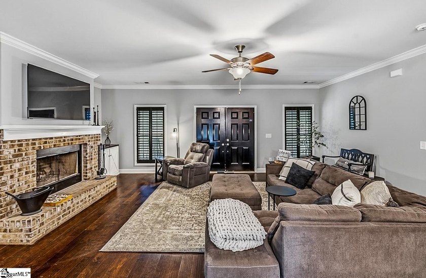 Listed by Rucker and Associates Team | | | Welcome to 114 Tall - photo 7
