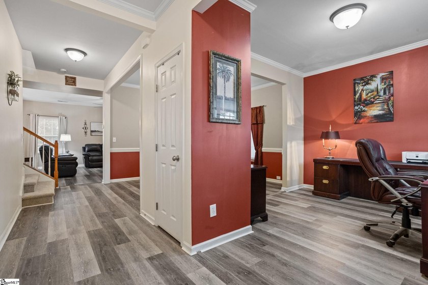 Call the official listing agent, Lisa Alexander, to arrange a - photo 4