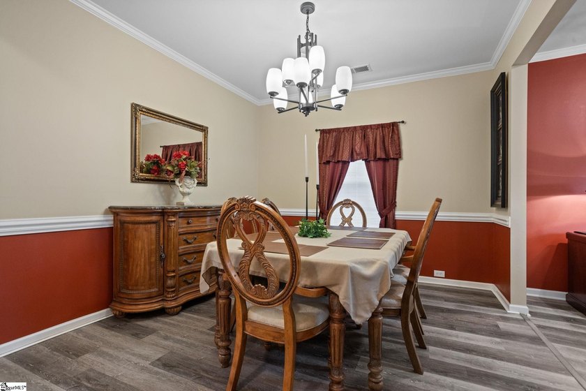 Call the official listing agent, Lisa Alexander, to arrange a - photo 8