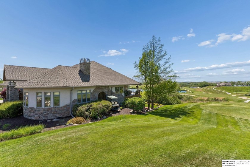 Open 7/15 from 5-7 Relax everyday while overlooking picturesque - photo 15