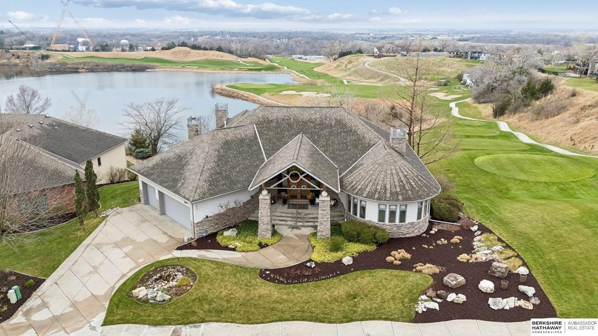 Open 7/15 from 5-7 Relax everyday while overlooking picturesque - photo 16