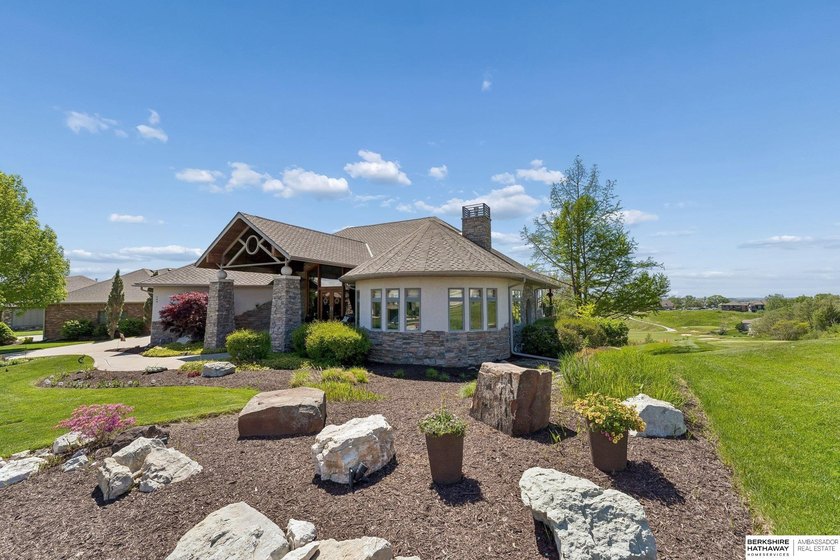 Open 7/15 from 5-7 Relax everyday while overlooking picturesque - photo 50