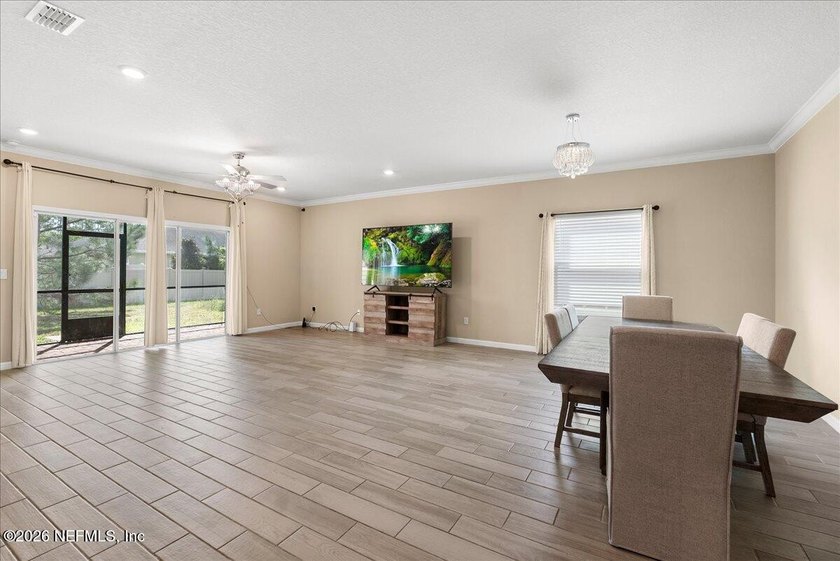 Welcome home to this well-maintained and immaculate 4-bedroom, 3 - photo 21