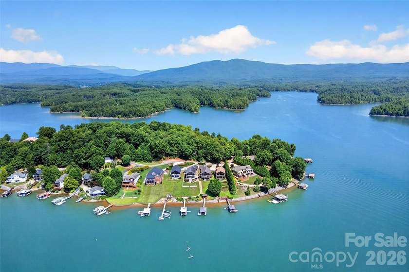 Tucked into the coveted Marion Lake Club community, this - photo 43