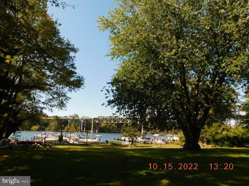 Waterfront with passive income opportunities! Two story home - photo 25