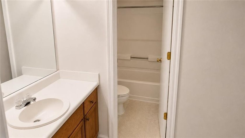 New Price! Act fast! Discover the charm and convenience of this - photo 13