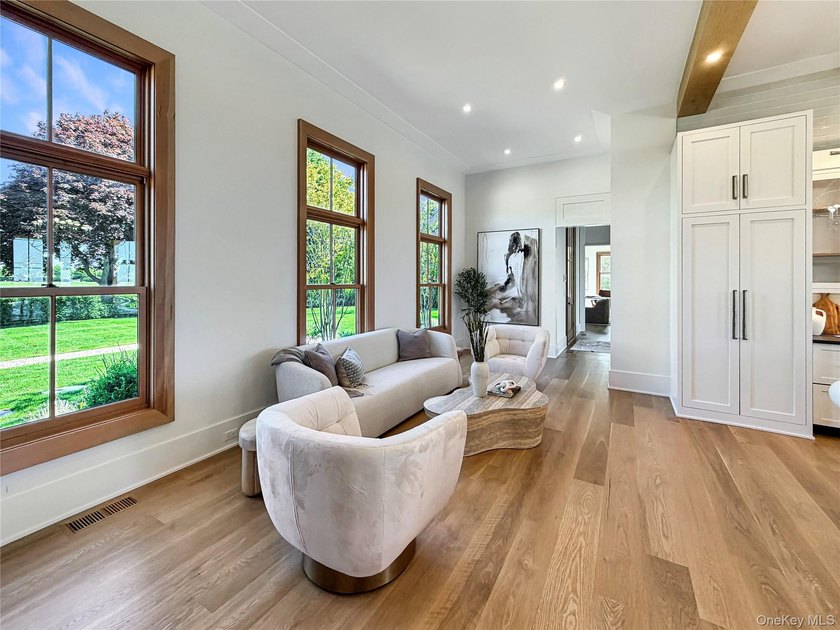 Newly constructed architectural showpiece in the heart of - photo 19