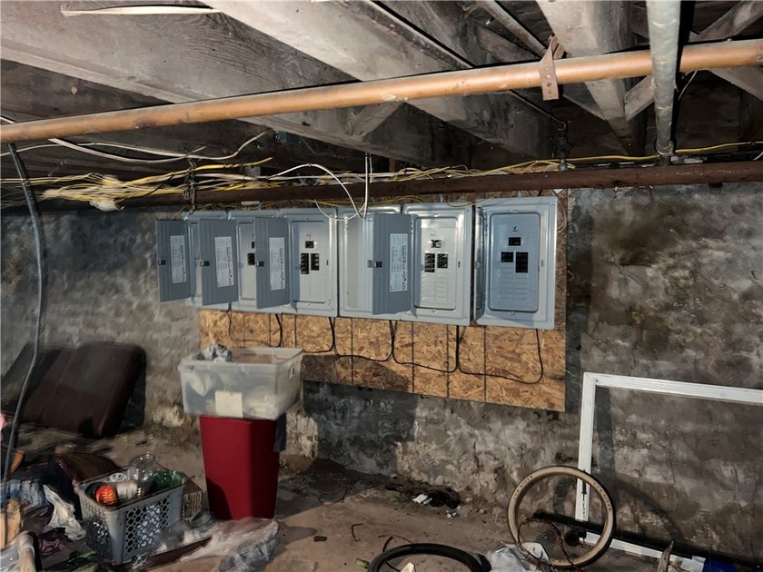 Another Rockin' Rochester Property! You must register to attend - photo 23