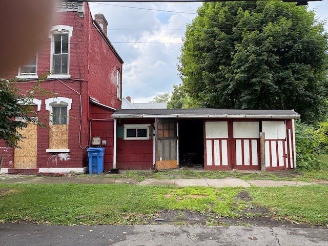 Another Rockin' Rochester Property! You must register to attend - photo 31