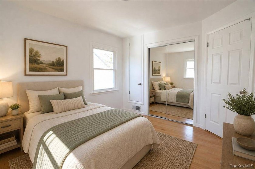 Newly renovated one-family home in prime Whitestone! This - photo 8