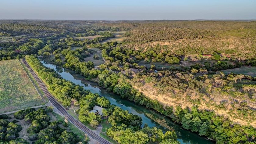 *Slice of Heaven on Earth* Beautiful 10 acre lot to build your - photo 32
