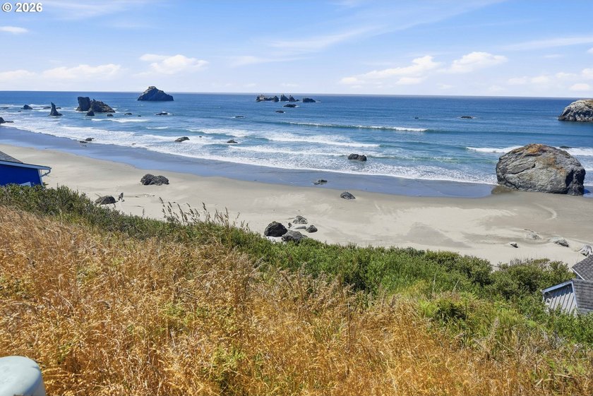 Wake up to the sound of the surf. This .21-acre oceanfront lot - photo 11