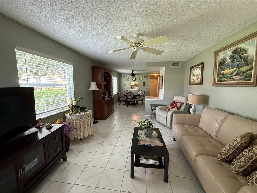 Active Vista Royale Condo 55+ senior community with 4 clubhouses - photo 3