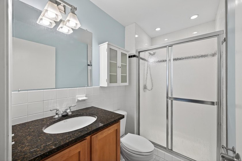 Just blocks from Lake of the Isles, Uptown, and Downtown - photo 18