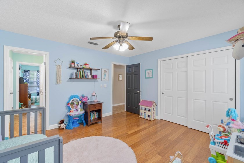 Welcome to Rocky Bayou Estates! This 3-bedroom, 2.5-bathroom - photo 26