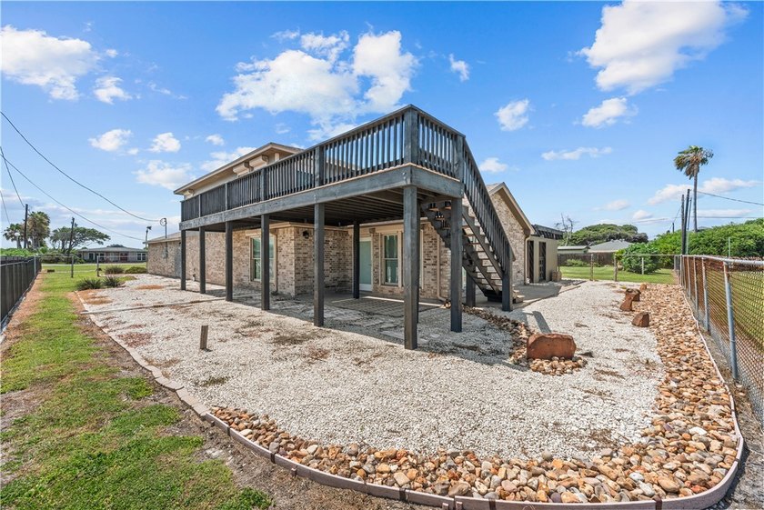Welcome to your own slice of the Texas Coast, where panoramic - photo 29