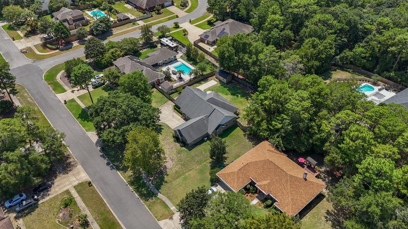 Welcome to Rocky Bayou Estates! This 3-bedroom, 2.5-bathroom - photo 41