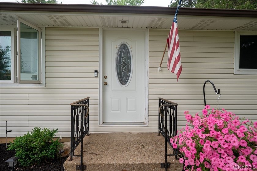 Welcome to 5633 Southside in Boston, NY-where the lawn is - photo 3