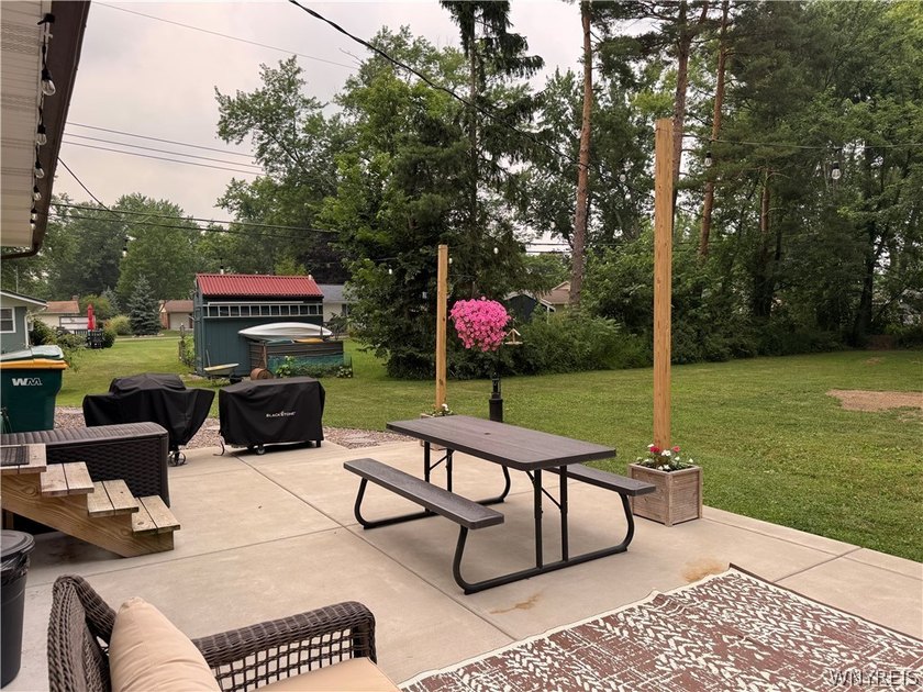 Welcome to 5633 Southside in Boston, NY-where the lawn is - photo 6