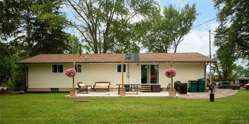 Welcome to 5633 Southside in Boston, NY-where the lawn is - photo 9