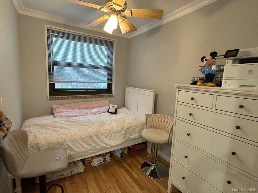 Rare For Sale Totally Renovated Two Bedroom (Size 4.5, 720 - photo 14