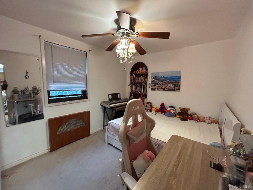 Rare For Sale Totally Renovated Two Bedroom (Size 4.5, 720 - photo 16