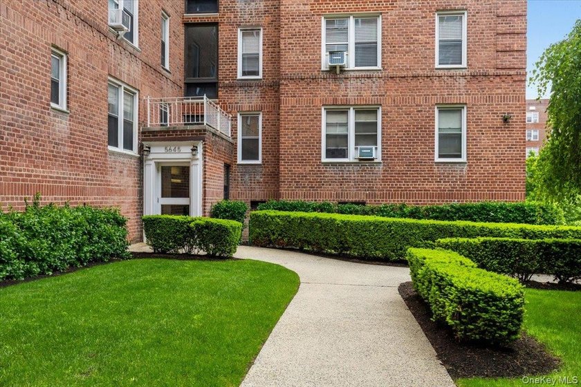 Welcome to this beautifully updated one bedroom residence at - photo 3