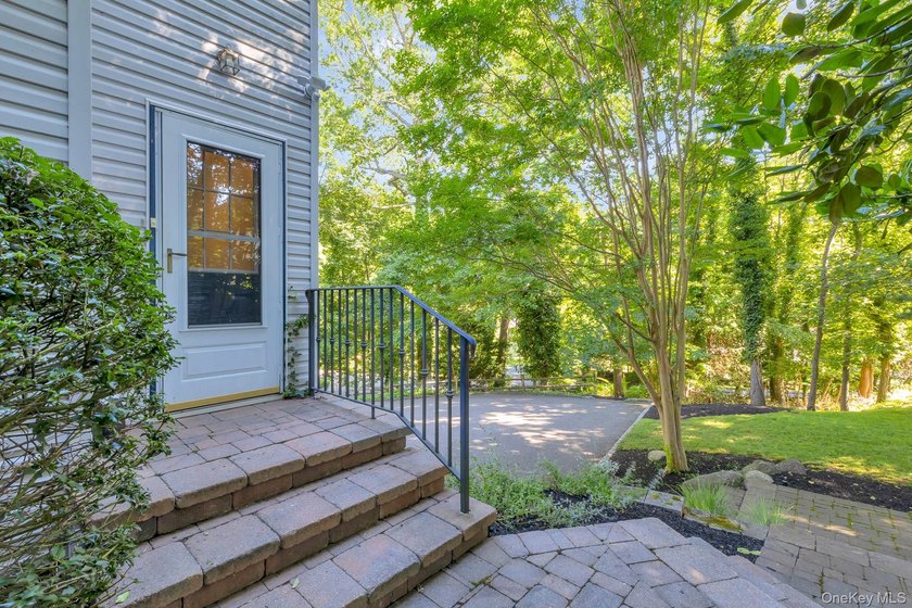 Welcome to this meticulously maintained Colonial, lovingly cared - photo 46