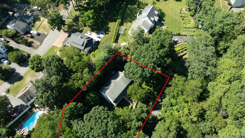 Welcome to this meticulously maintained Colonial, lovingly cared - photo 49