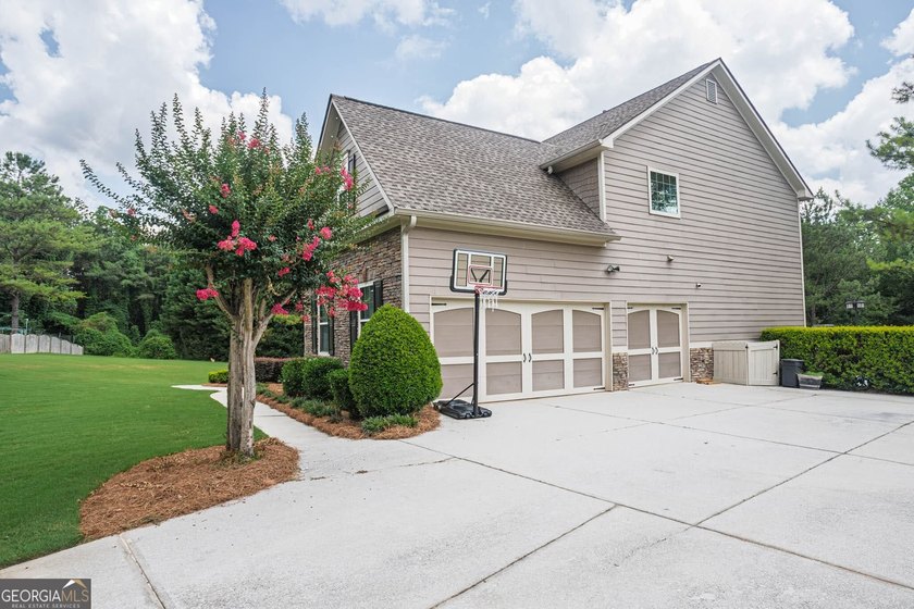 Stunning 5 bedroom, 4 bath home in the sought-after Loganville - photo 4