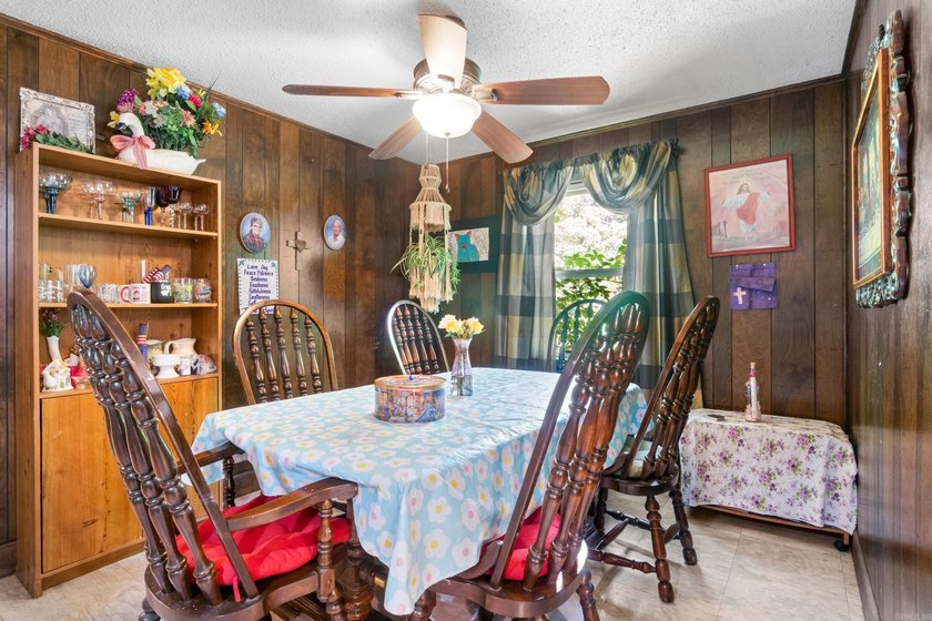 Discover your perfect retreat in this charming 2,058 square foot - photo 16