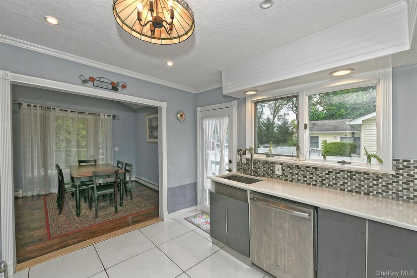 This home is situated within the Award-Winning Bayport-Blue - photo 6