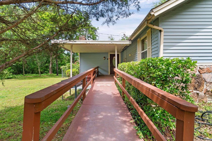 Discover your perfect retreat in this charming 2,058 square foot - photo 34