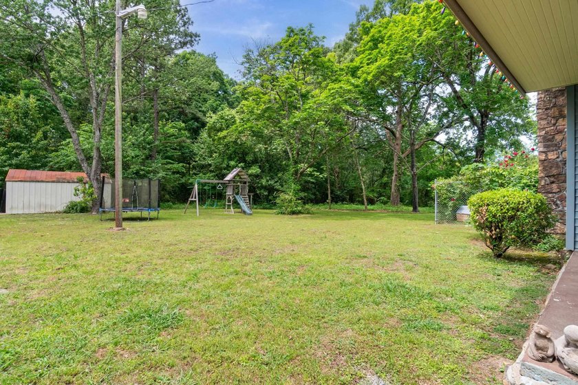 Discover your perfect retreat in this charming 2,058 square foot - photo 38
