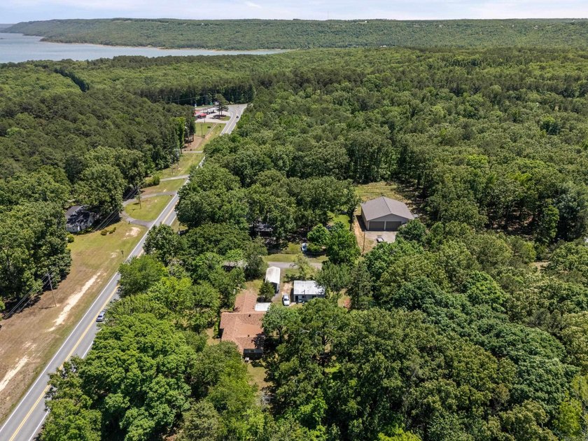 Discover your perfect retreat in this charming 2,058 square foot - photo 47