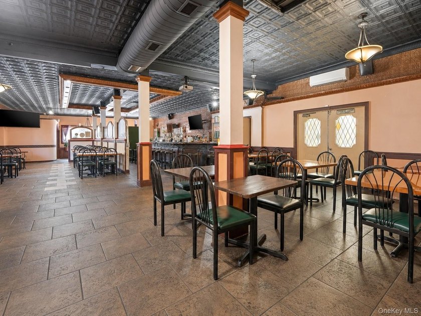 Fully leased two-tenant commercial investment opportunity - photo 9