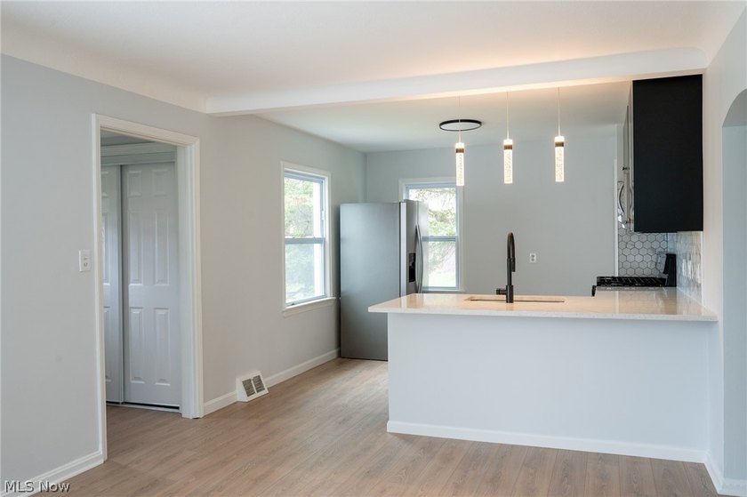 Completely renovated inside and out, this charming cape cod - photo 8