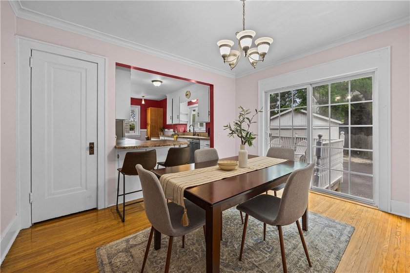 Welcome to this charming and beautifully maintained home located - photo 11