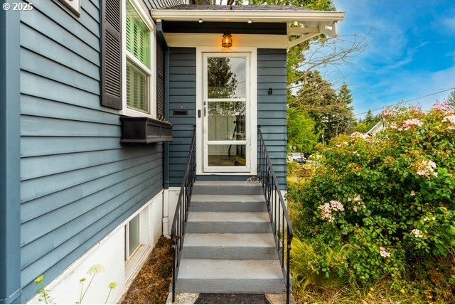 Perched above the Willamette River, this timeless Craftsman - photo 7