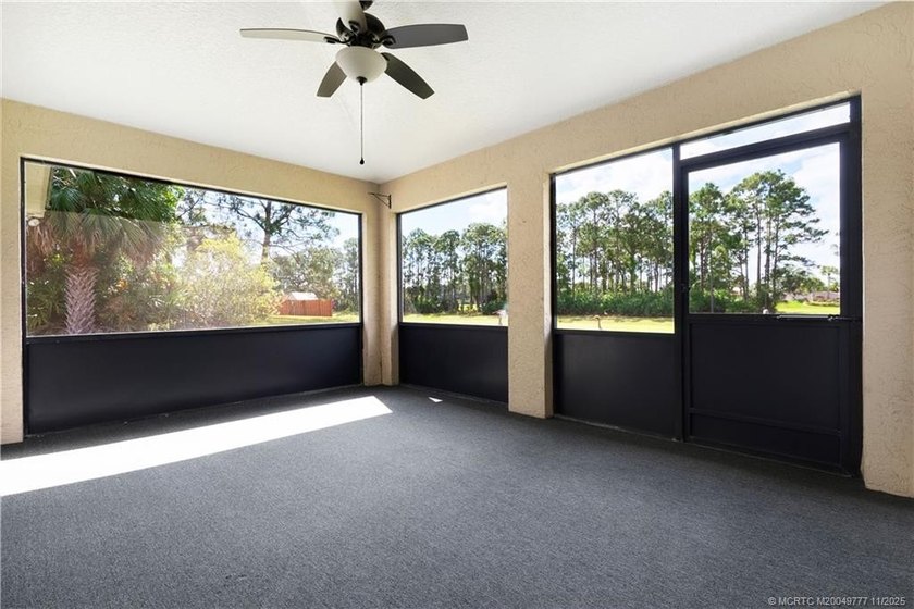 This is it ! Your WARM &amp; SUNNY Florida homes. Store your shovels - photo 29