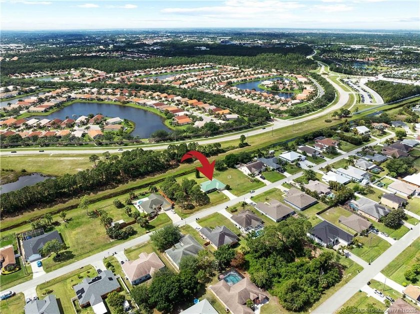 This is it ! Your WARM &amp; SUNNY Florida homes. Store your shovels - photo 37